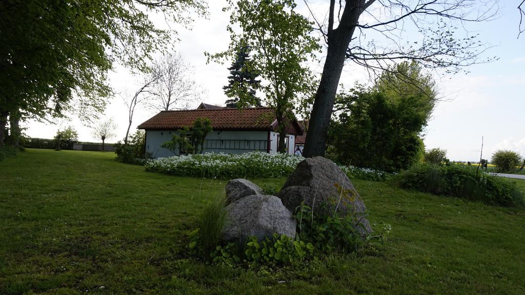 Akarpsvaegen Vacation Home トレレボリ エクステリア 写真