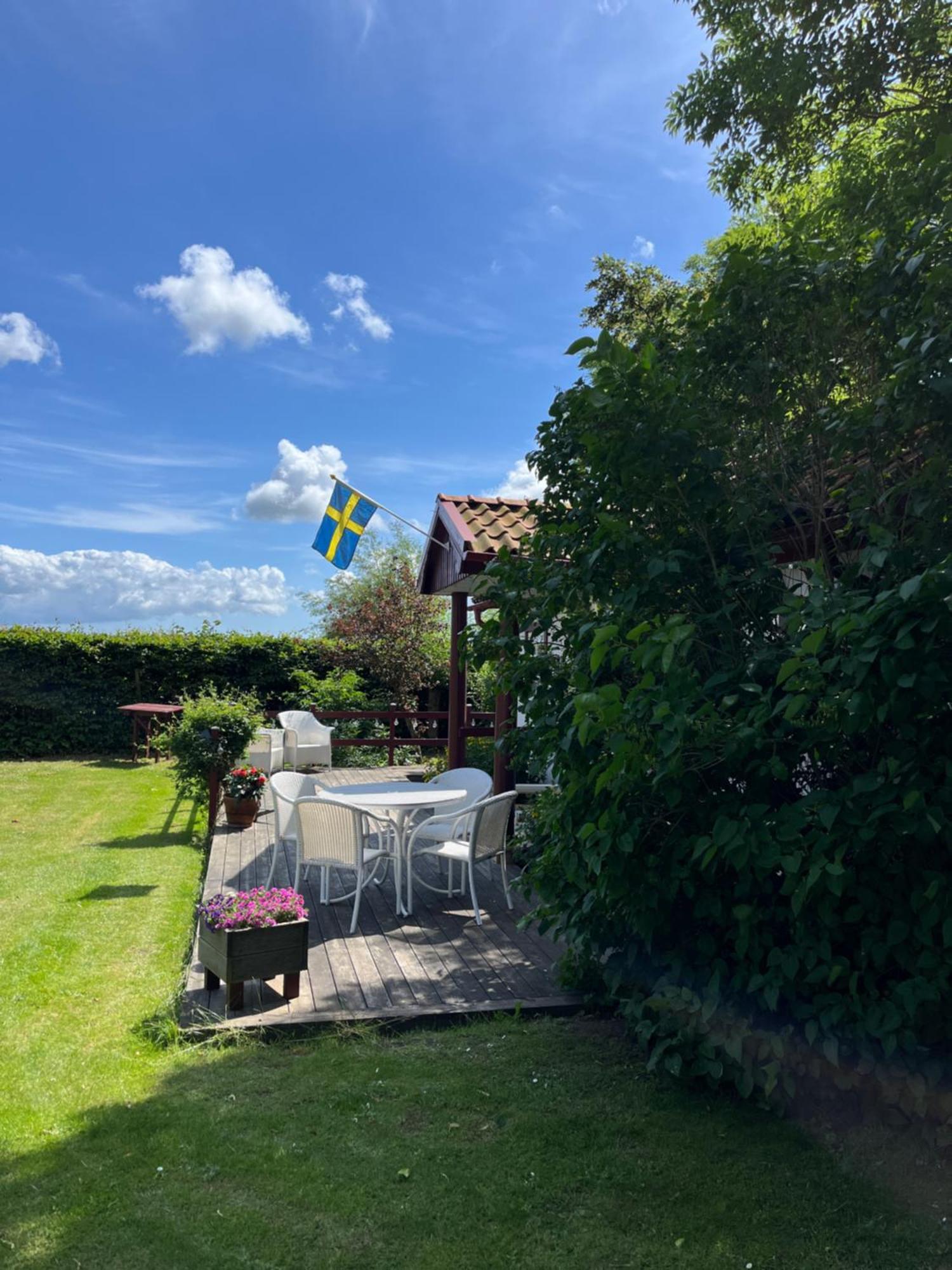 Akarpsvaegen Vacation Home トレレボリ エクステリア 写真